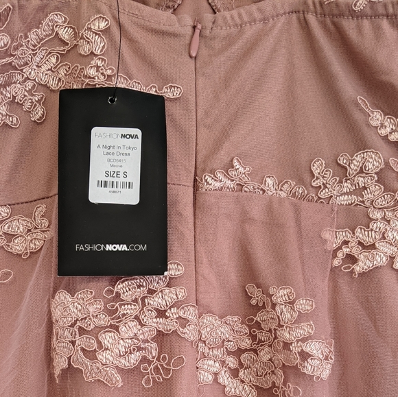 A Night in Tokyo Lace Dress NWT - Picture 8 of 9